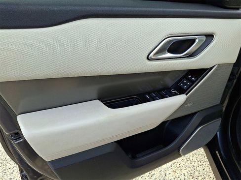 Used 2021 Land Rover Range Rover Velar S image 12