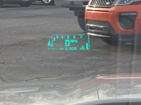 Used 2005 Chevrolet Corvette Convertible w/ Preferred Equipment Group image 32