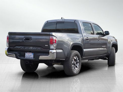 Used 2023 Toyota Tacoma TRD Off-Road image 4