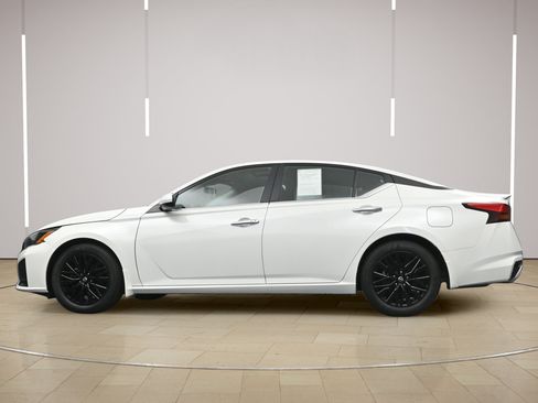 Certified 2025 Nissan Altima 2.5 SV w/ SV Special Edition Package FWD image 29