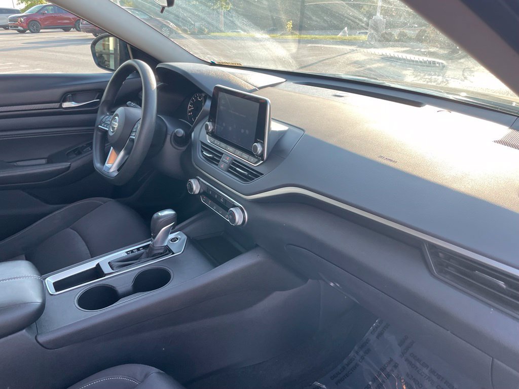 Used 2020 Nissan Altima 2.5 S FWD image 28