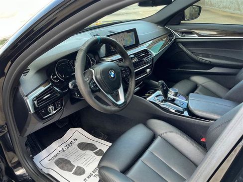 Used 2018 BMW 530e xDrive w/ Premium Package 2 AWD/4WD image 30
