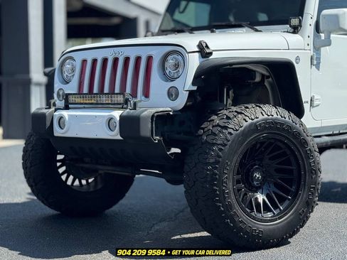 Used 2016 Jeep Wrangler Sahara w/ Connectivity Group AWD/4WD image 2