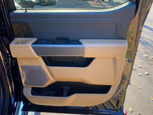 Used 2025 Ford F450 Lariat w/ Chrome Package image 35