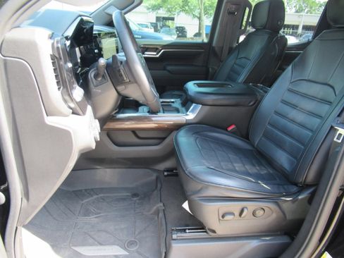 Used 2022 Chevrolet Silverado 1500 RST w/ Z71 Off-Road Package AWD/4WD image 18