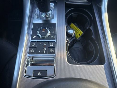 Used 2017 Land Rover Range Rover Sport HSE image 29
