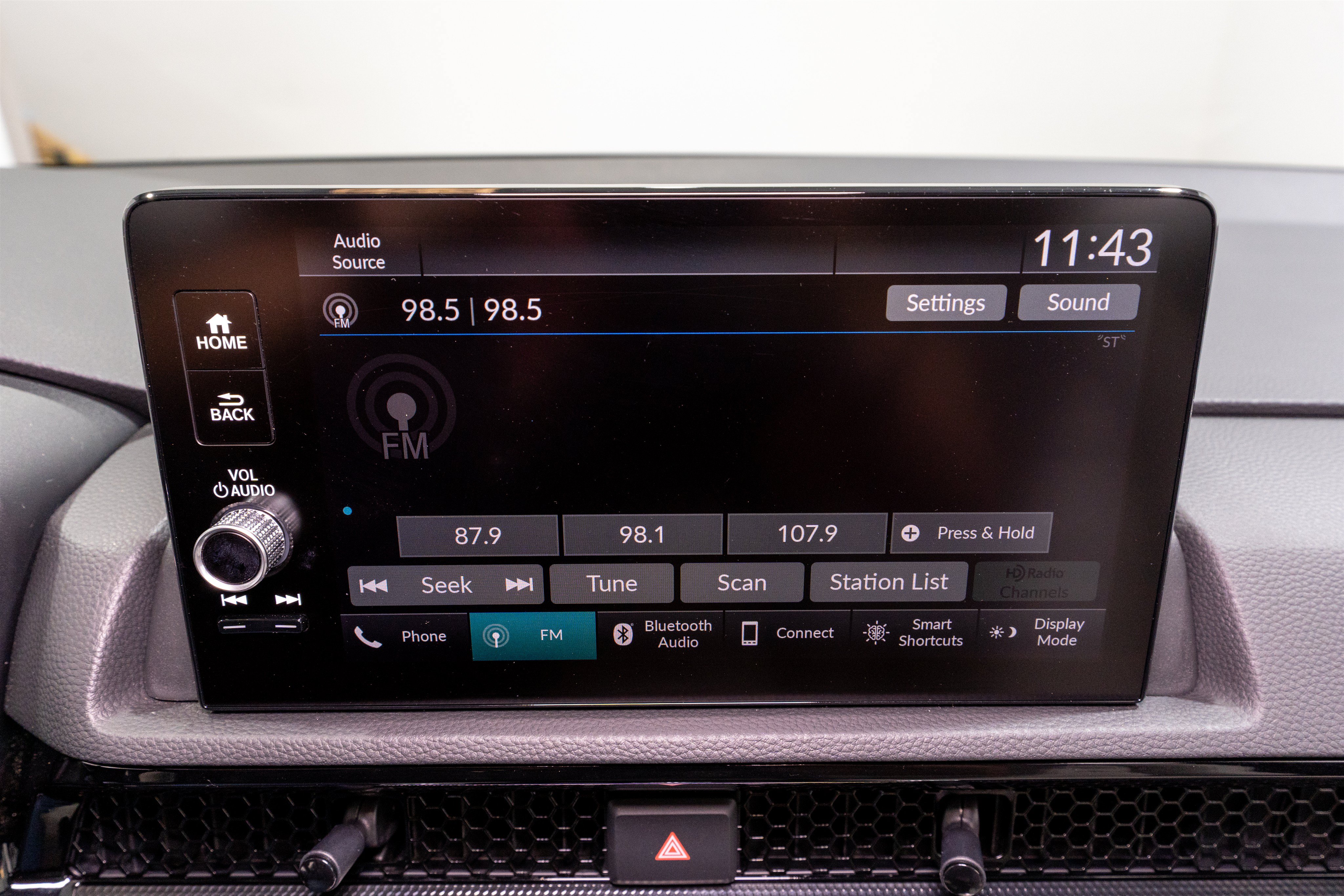 Used 2025 Honda CR-V EX-L image 18