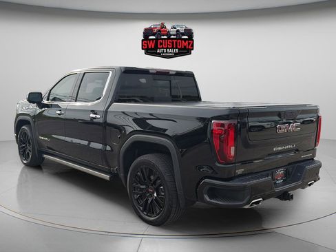 Used 2022 GMC Sierra 1500 Denali w/ Denali Premium Package AWD/4WD image 5