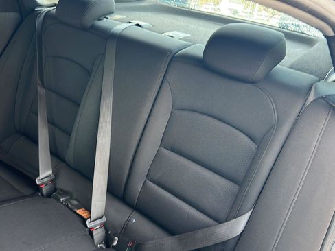 Used 2020 Chevrolet Malibu LS image 31