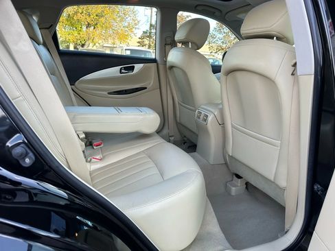 Used 2017 INFINITI QX50 2WD image 25