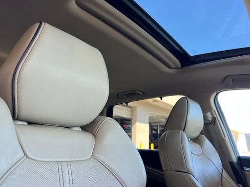 Used 2017 Acura MDX SH-AWD w/ Advance Package image 22
