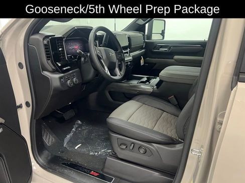 New 2026 Chevrolet Silverado 2500 ZR2 w/ LPO, Dark Essentials Package AWD/4WD image 7