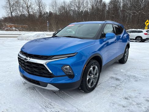 Used 2024 Chevrolet Blazer LT w/ Convenience Package image 3