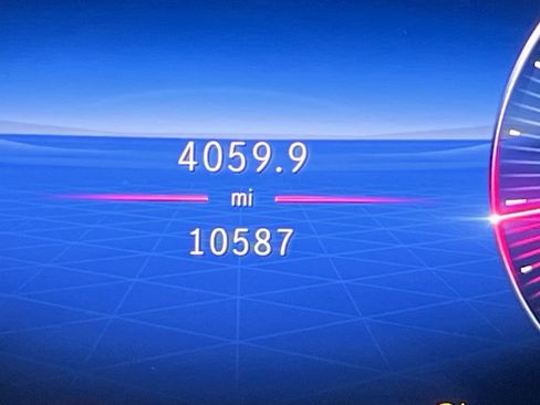 Certified 2025 Mercedes-Benz GLA 250 image 24