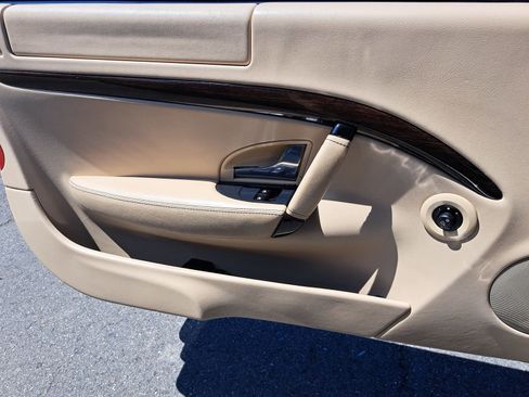 Used 2012 Maserati GranTurismo S RWD image 28