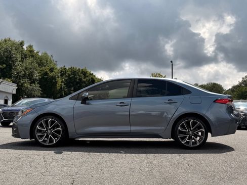 Used 2021 Toyota Corolla SE FWD image 2