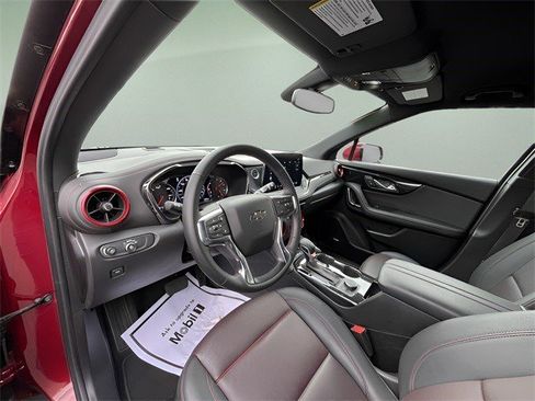 Certified 2025 Chevrolet Blazer RS image 13