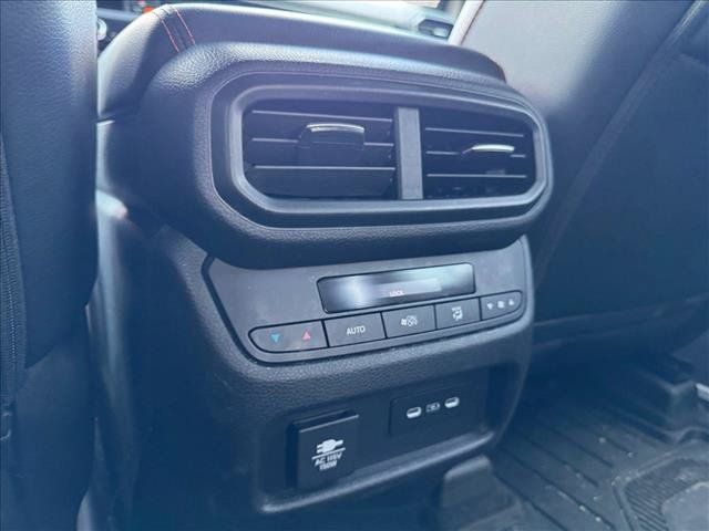 Used 2024 Honda Pilot TrailSport image 19