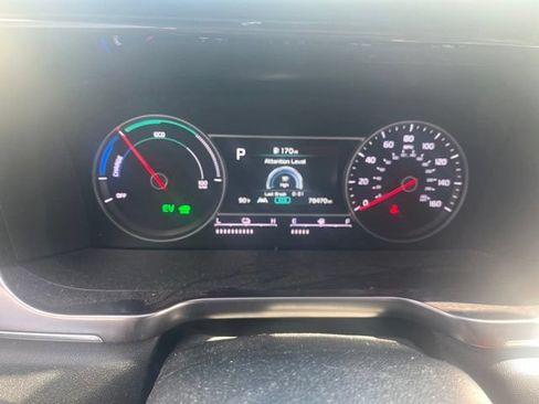 Used 2022 Kia Sorento S FWD image 4