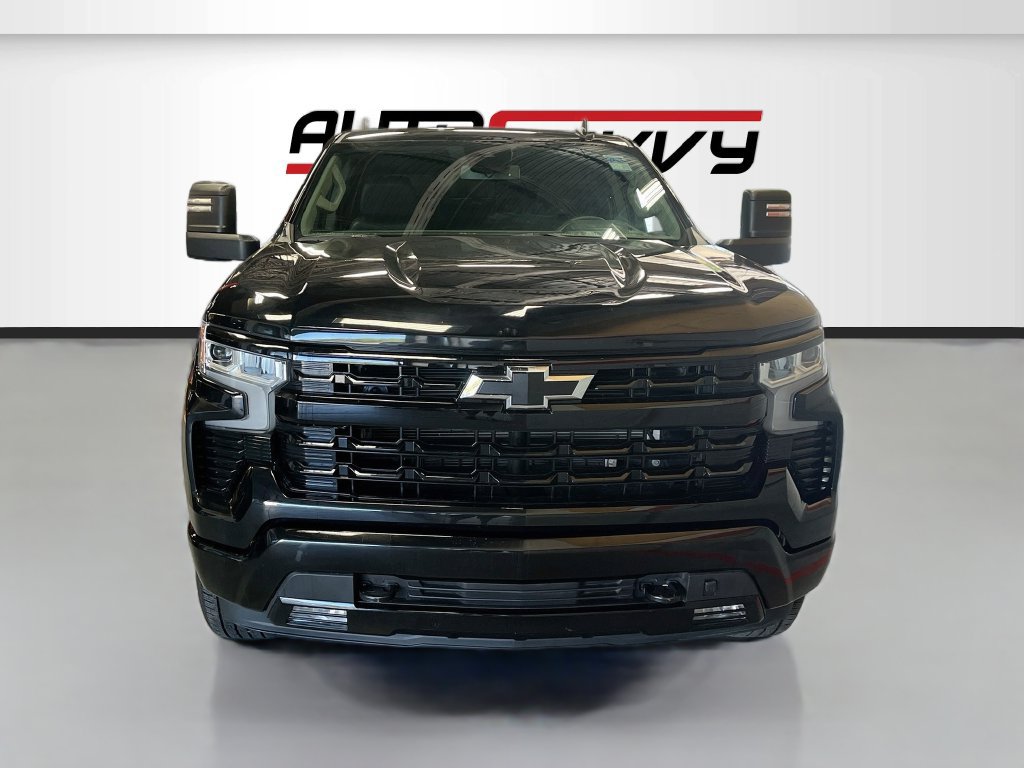 Used 2024 Chevrolet Silverado 1500 RST w/ Convenience Package II AWD/4WD image 2