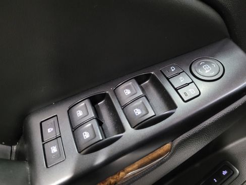 Used 2015 GMC Yukon Denali w/ Touring Package AWD/4WD image 27