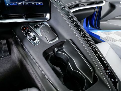 Used 2024 Chevrolet Corvette Stingray Coupe w/ 1LT image 17