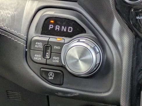 Used 2025 RAM 1500 Limited AWD/4WD image 19