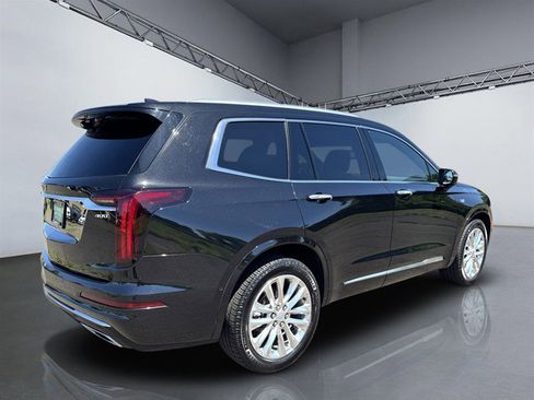 Used 2020 Cadillac XT6 Premium Luxury w/ Platinum Package AWD/4WD image 7
