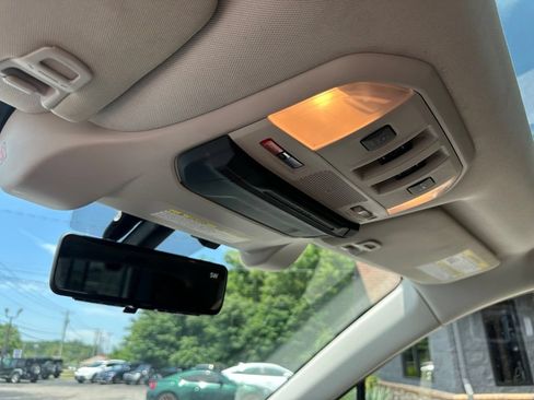 Used 2019 Subaru Ascent Touring AWD/4WD image 24