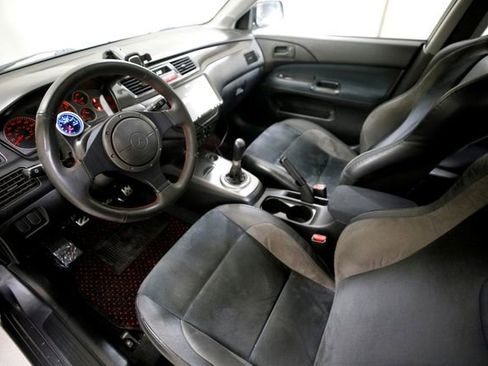 Used 2006 Mitsubishi Lancer Evolution AWD/4WD image 6