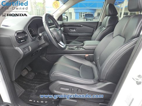 Certified 2023 Honda Pilot Touring image 10
