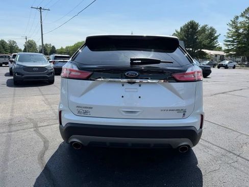 Used 2019 Ford Edge Titanium w/ Cold Weather Package AWD/4WD image 13