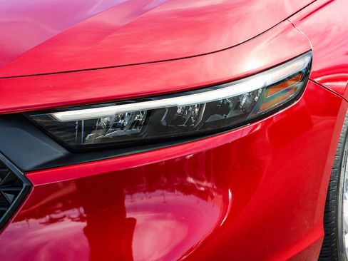 Certified 2023 Honda Accord LX image 21