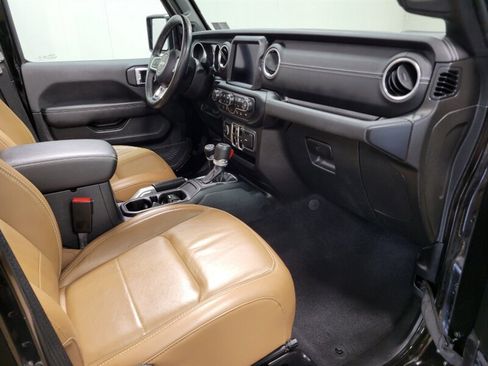Used 2021 Jeep Wrangler Unlimited Sahara AWD/4WD image 65