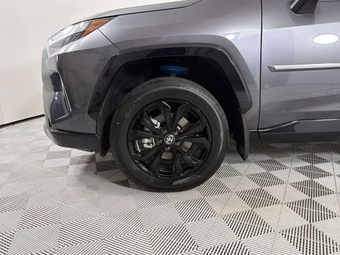 Used 2025 Toyota RAV4 XSE AWD/4WD image 13