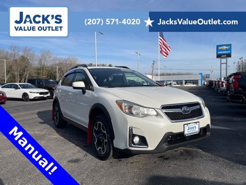 Used 2017 Subaru Crosstrek 2.0i Premium image 1
