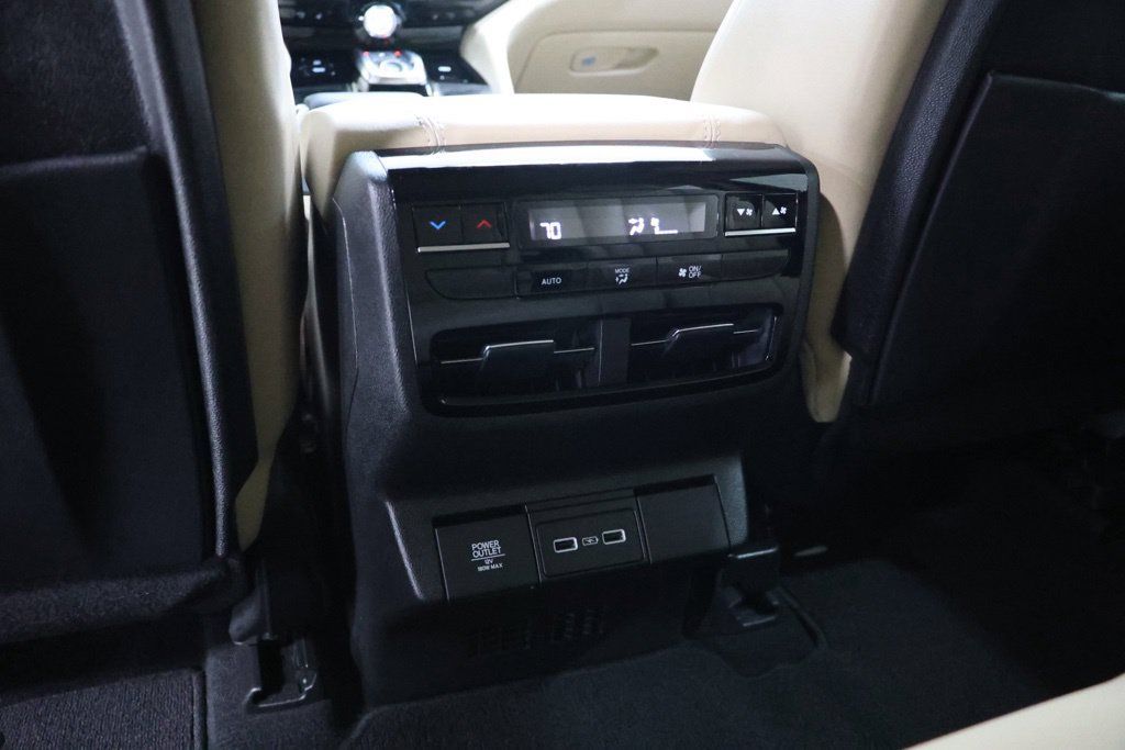 Used 2022 Acura MDX w/ Technology Package AWD/4WD image 32