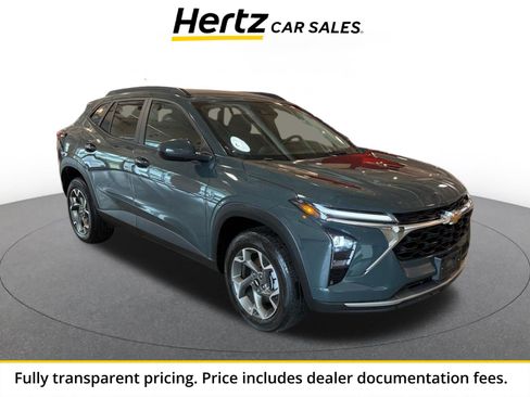 Used 2025 Chevrolet Trax LT w/ LT Convenience Package FWD image 1