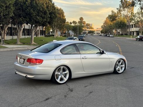 Used 2009 BMW 335i Coupe RWD image 5