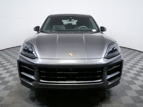 Certified 2025 Porsche Cayenne GTS image 34