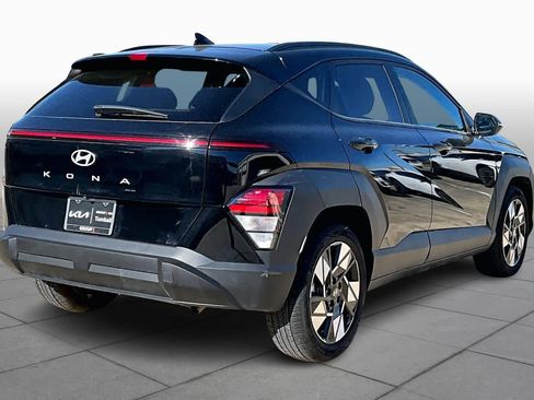 Used 2025 Hyundai Kona SEL image 12
