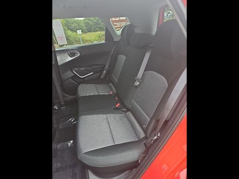 New 2025 Kia Soul S image 24