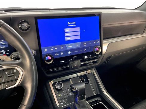 Used 2024 Lexus GX 550 image 9