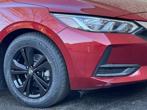 Used 2022 Nissan Sentra SV w/ Trunk Package image 2