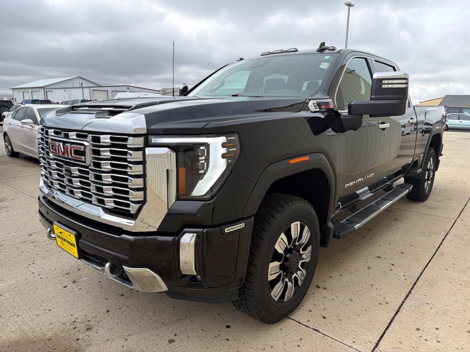 Used 2024 GMC Sierra 3500 Denali w/ Denali Reserve Package AWD/4WD image 4