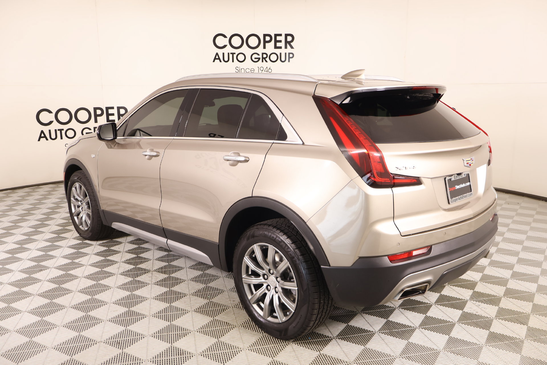 Used 2023 Cadillac XT4 Premium Luxury w/ Driver Assist Package FWD image 22