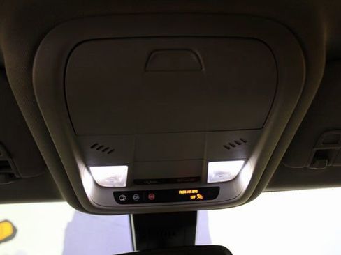 Used 2021 GMC Terrain SLE image 19