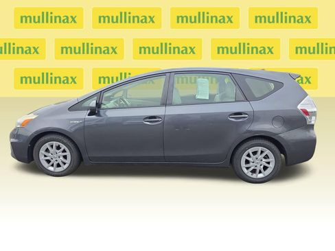 Used 2012 Toyota Prius V Two FWD image 11