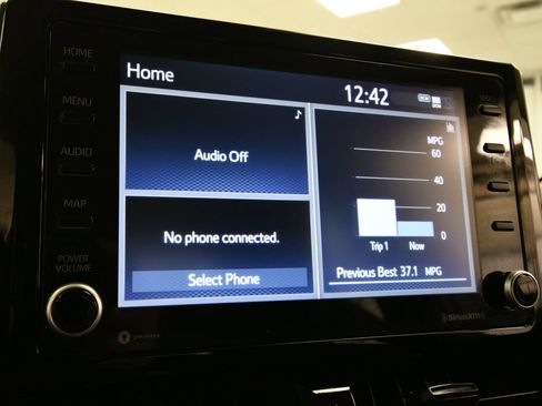 Used 2022 Toyota Corolla LE FWD image 22