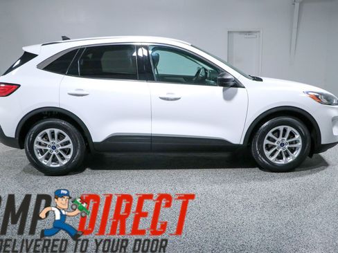 Used 2022 Ford Escape SE FWD image 6